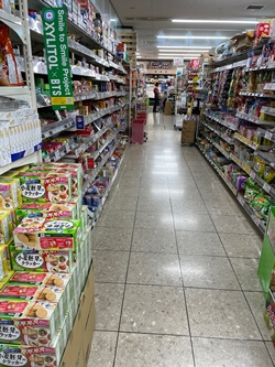 スーパーマーケット　コノミヤの店内写真