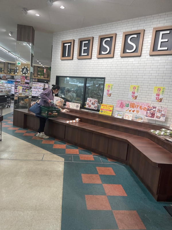 中央フードの店内写真