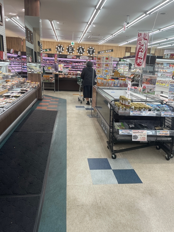 中央フードの店内写真