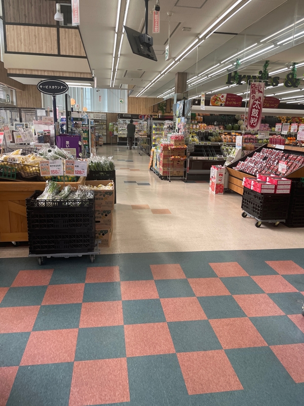 中央フードの店内写真