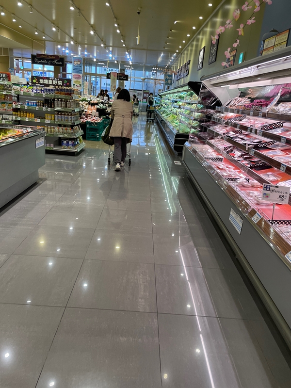 コープしがの店内写真