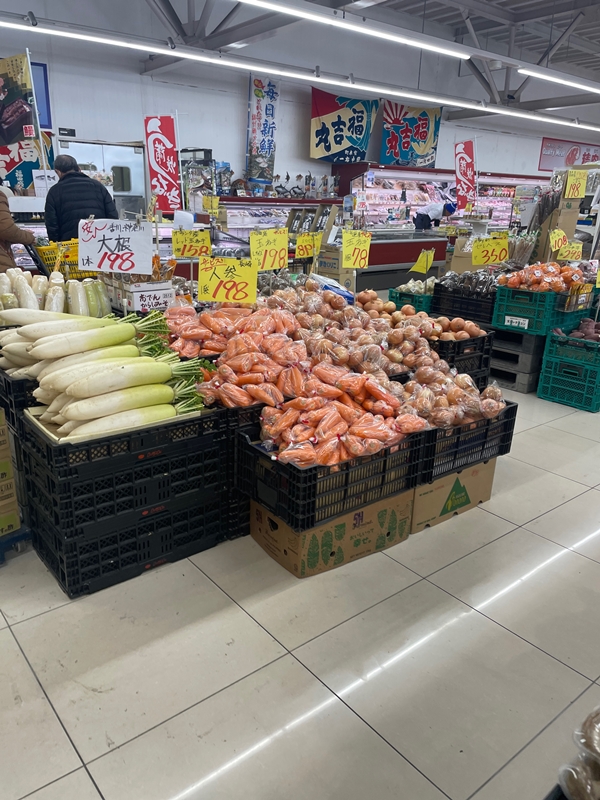 香川県にあるフレッシュショップトマトの店内写真