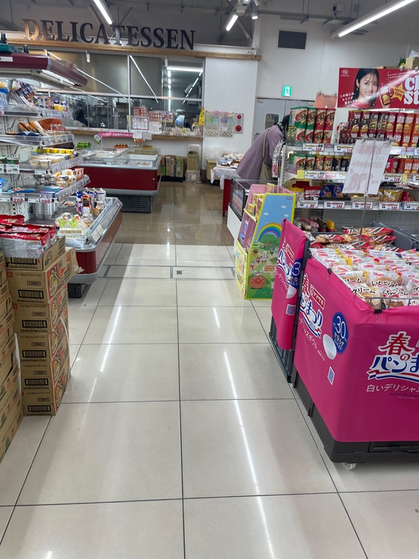 香川県にあるフレッシュショップトマトの店内写真