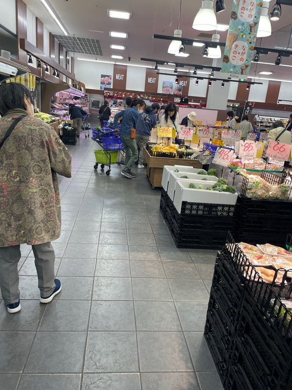 スーパーハズイの店内写真