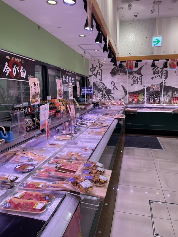 イセザキ市場の店内写真