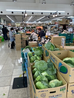 スーパーマーケット　コノミヤの店内写真
