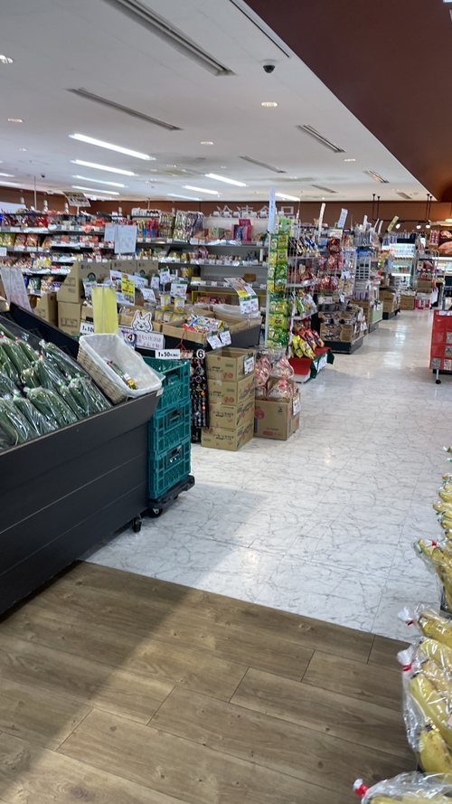 エムマートの店内写真