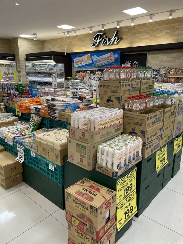 スーパーストアナカガワの店内写真