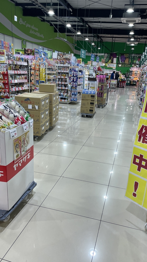 ロッキースーパーストアの店内写真