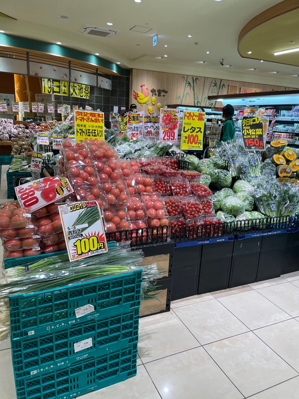 FOODS MARKET satakeの店内写真