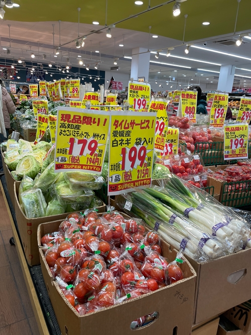 スーパー日東の店内写真