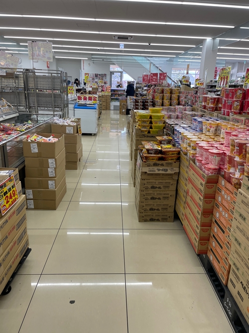 スーパー日東の店内写真