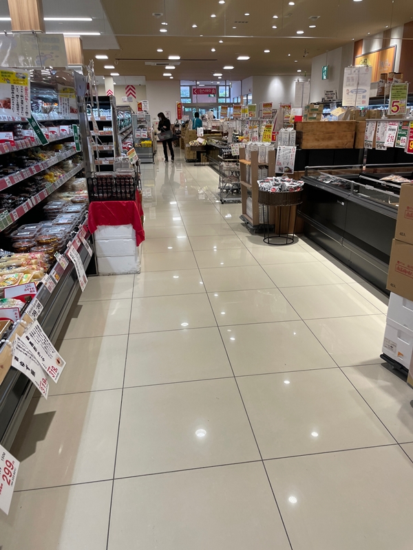 ユアーズバリューの店内写真